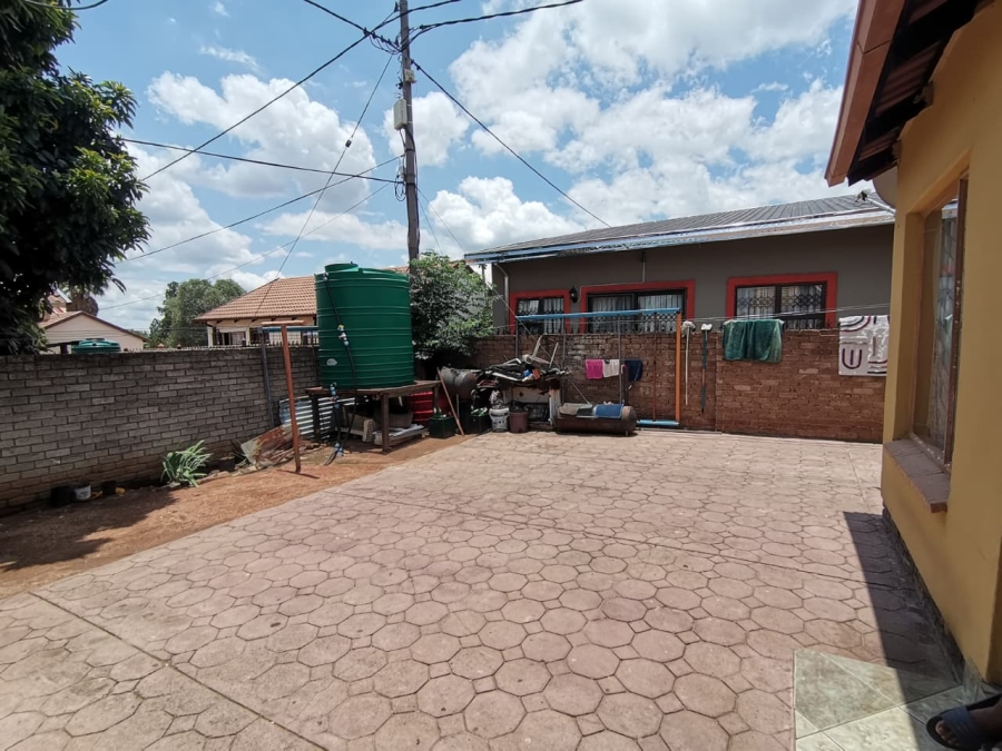 3 Bedroom Property for Sale in Lethlabile North West